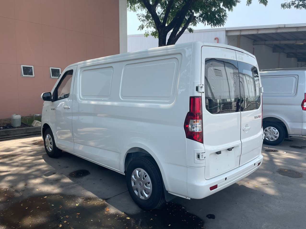 Đánh Giá Chi Tiết Xe Tải Tera V8: Có Gì Đặc Biệt?